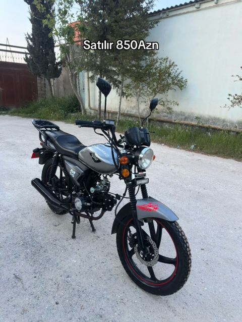 Satılır 850 AZN Moped/motosklet M50 - Rəng: boz-qara, qırmızı xətt — Digah
