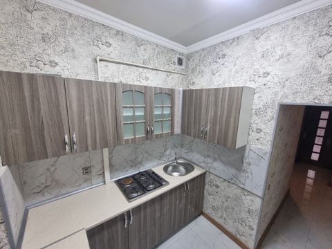 Satılır 3 otaqlı köhnə tikili 70 m² — Bakı