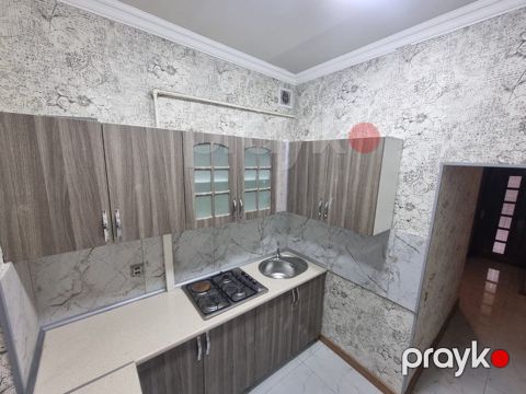 Satılır 3 otaqlı köhnə tikili 70 m²