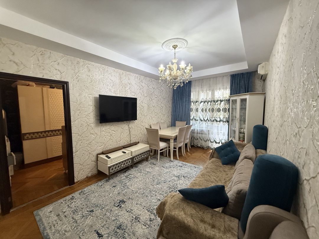 Satılır 4 otaqlı köhnə tikili 90 m² — Mənzil, Bakı (2)