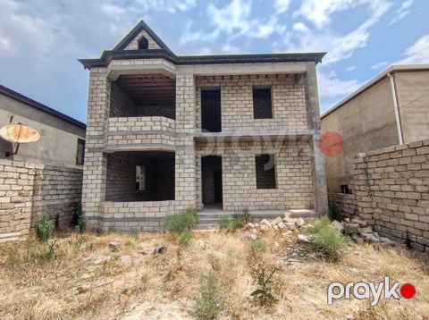 Satılır 4 otaqlı həyət evi/bağ evi 220 m²