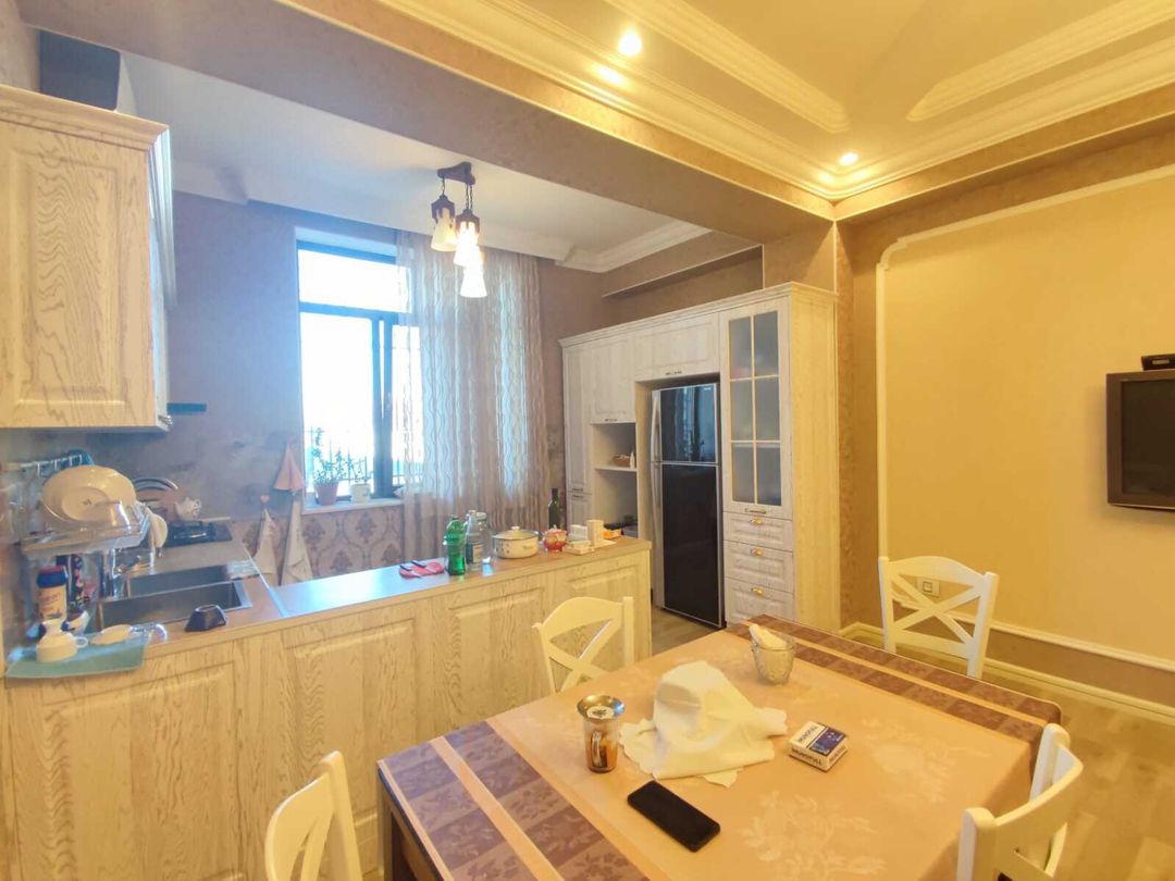 Satılır 9 otaqlı həyət evi/bağ evi 850 m² — Ev, villa, Bakı (4)