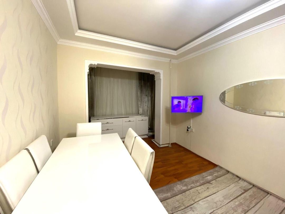 Satılır 2 otaqlı köhnə tikili 65 m² — Mənzil, Bakı