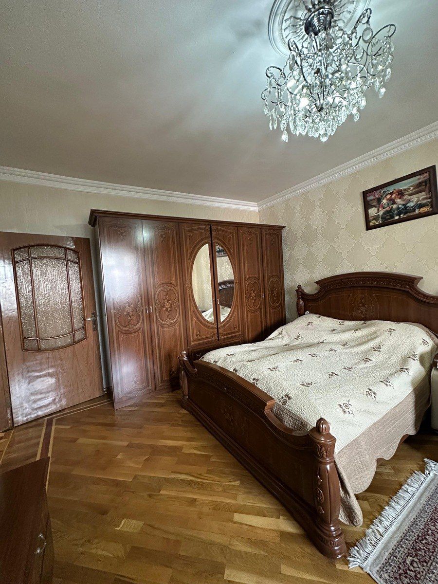 Satılır 4 otaqlı köhnə tikili 94 m² — Mənzil, Bakı (6)