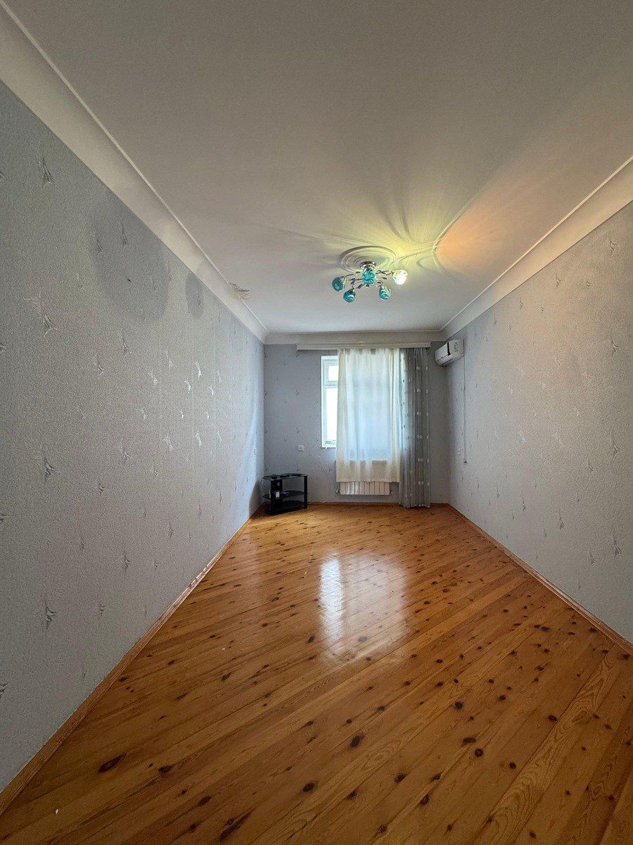 Satılır 8 otaqlı həyət evi/bağ evi 500 m² — Ev, villa, Bakı (5)