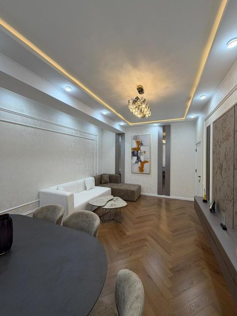Satılır 2 otaqlı yeni tikili 85 m² — Bakı