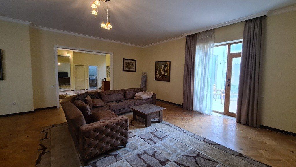 Satılır 5 otaqlı həyət evi/bağ evi 330 m² — Ev, villa, Bakı (3)