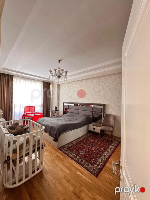 Satılır 2 otaqlı yeni tikili 75 m²