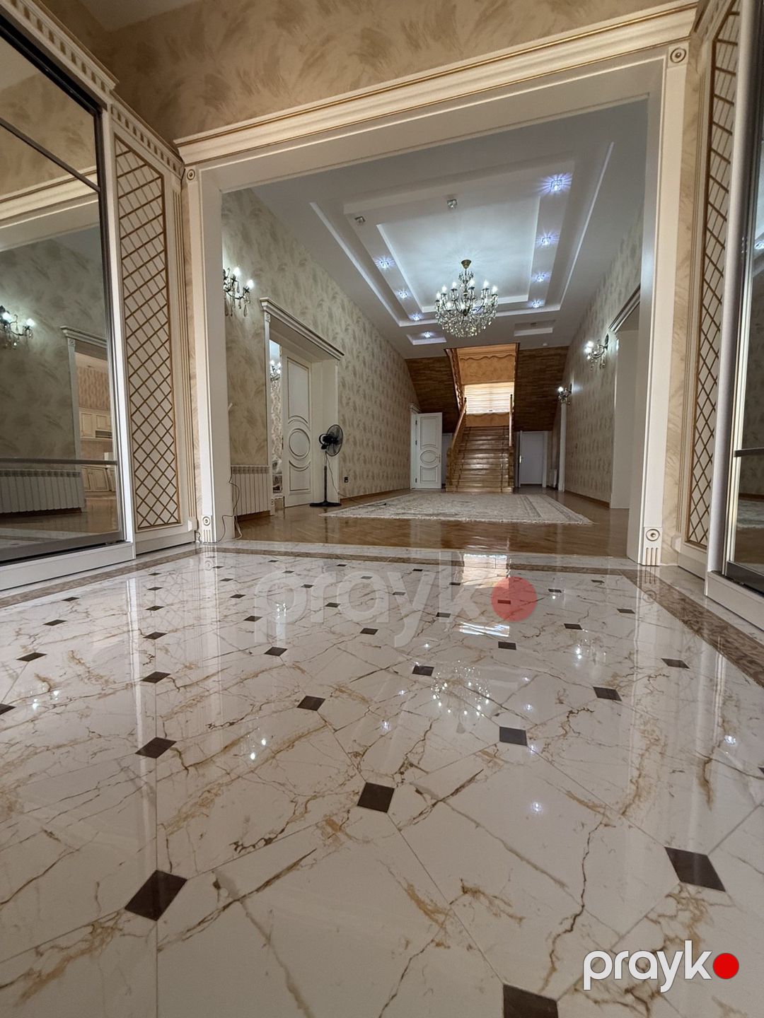 Satılır 8 otaqlı həyət evi/bağ evi 600 m² — Ev, villa, Bakı (9)