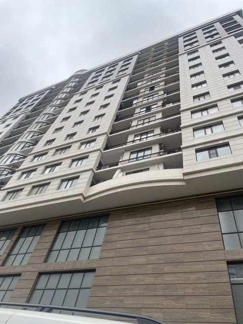 Satılır 3 otaqlı yeni tikili 132.2 m² — Bakı