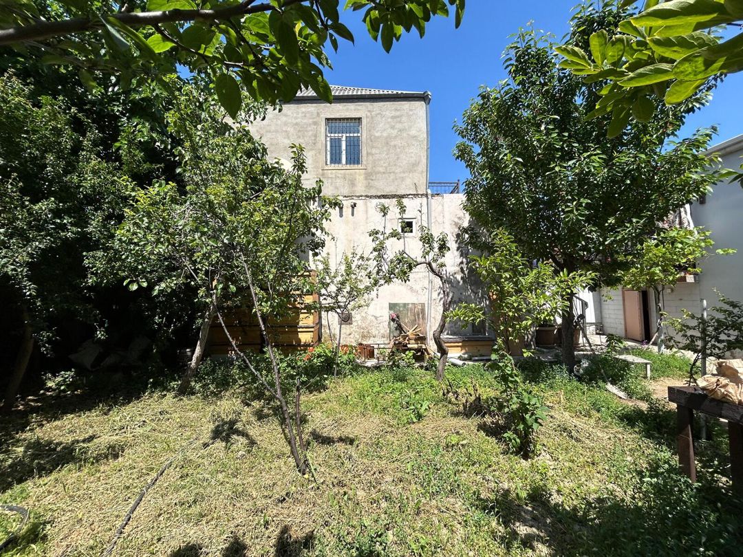 Satılır 4 otaqlı həyət evi/bağ evi 250 m² — Ev, villa, Bakı (5)