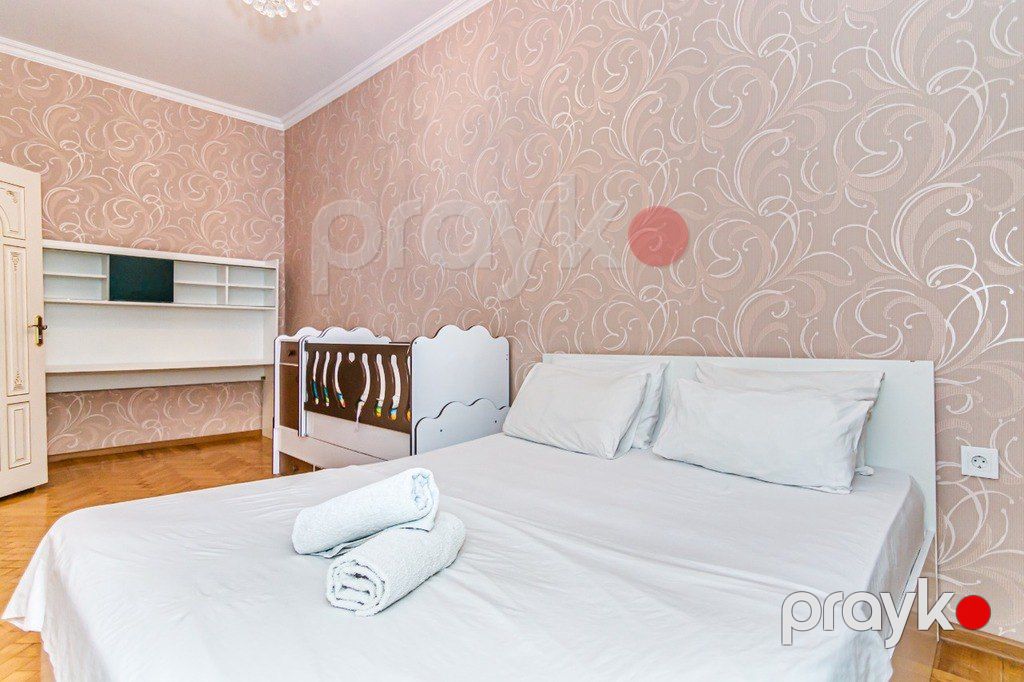 İcarəyə verilir 4 otaqlı köhnə tikili 130 m² — Mənzil, Bakı (12)