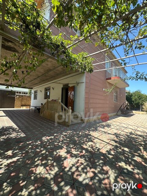 Satılır 5 otaqlı həyət evi/bağ evi 210 m²