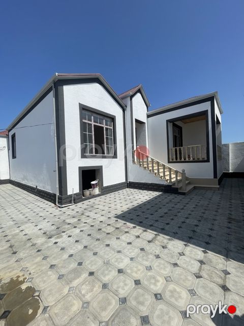 Satılır 4 otaqlı həyət evi/bağ evi 75 m²