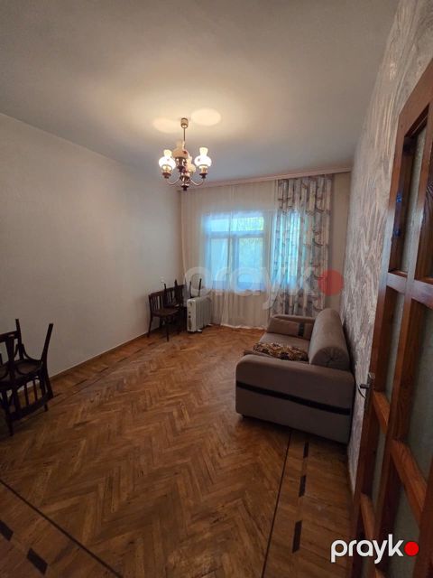 İcarəyə verilir 3 otaqlı köhnə tikili 72 m²