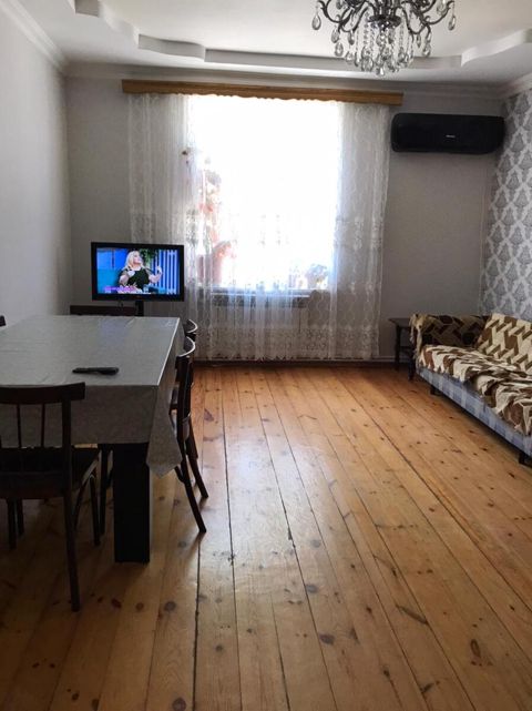 İcarəyə verilir 2 otaqlı həyət evi/bağ evi 100 m² — Bakı