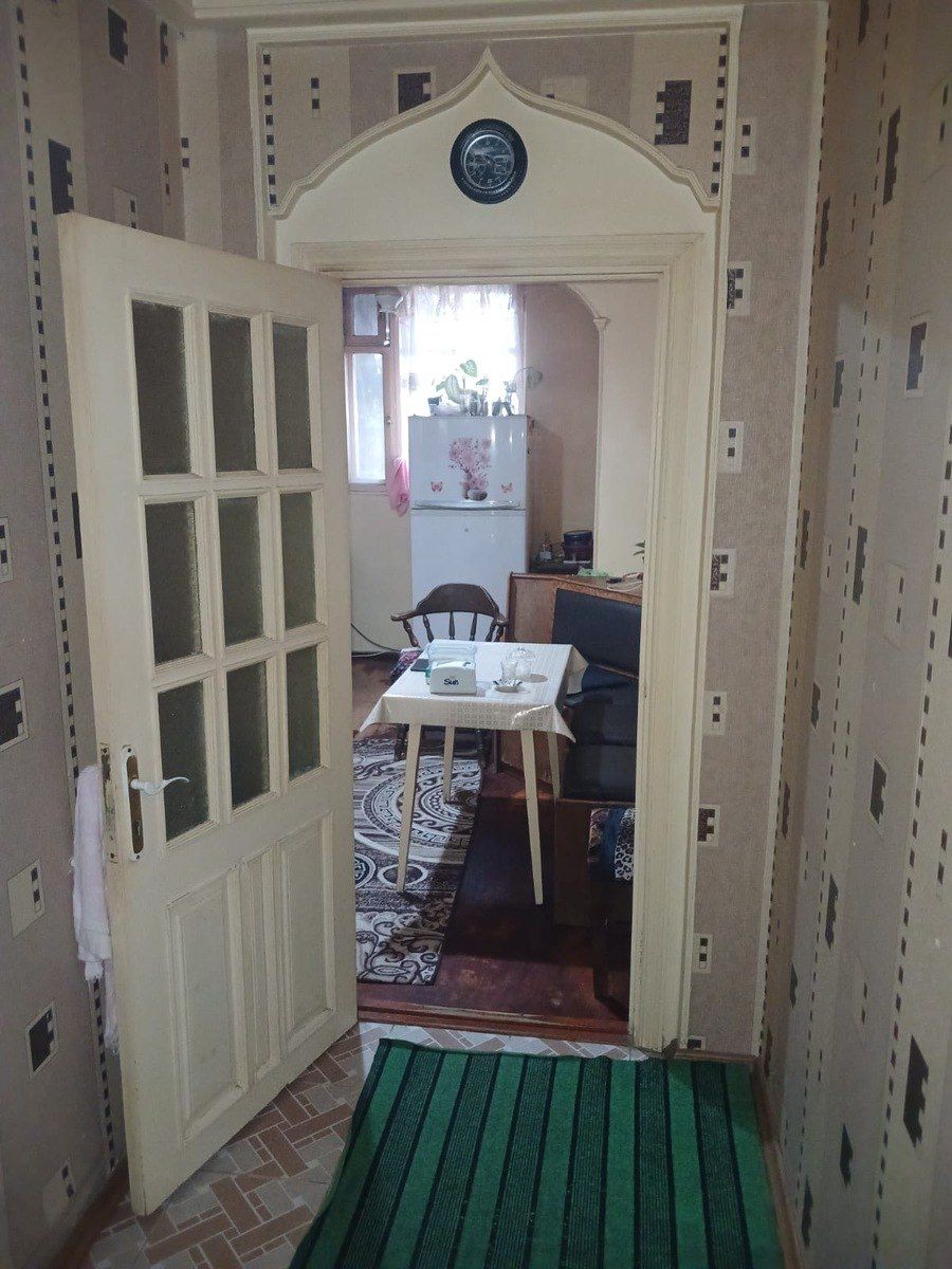 Satılır 2 otaqlı köhnə tikili 56 m² — Mənzil, Bakı