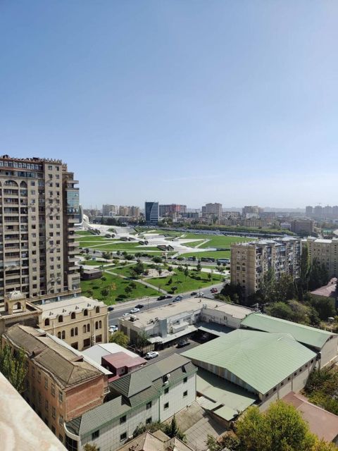 İcarəyə verilir 3 otaqlı yeni tikili 128 m² — Bakı