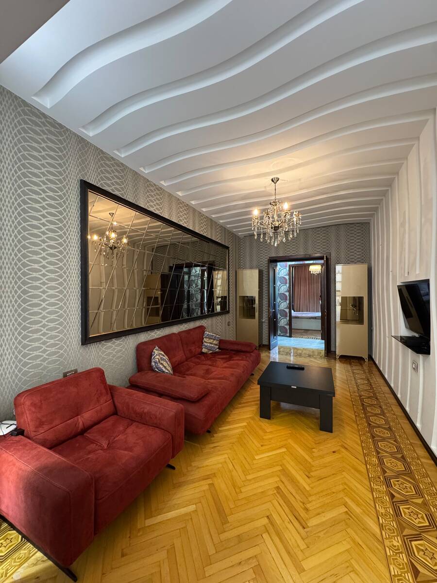 Satılır 2 otaqlı köhnə tikili 65 m² — Mənzil, Bakı (2)