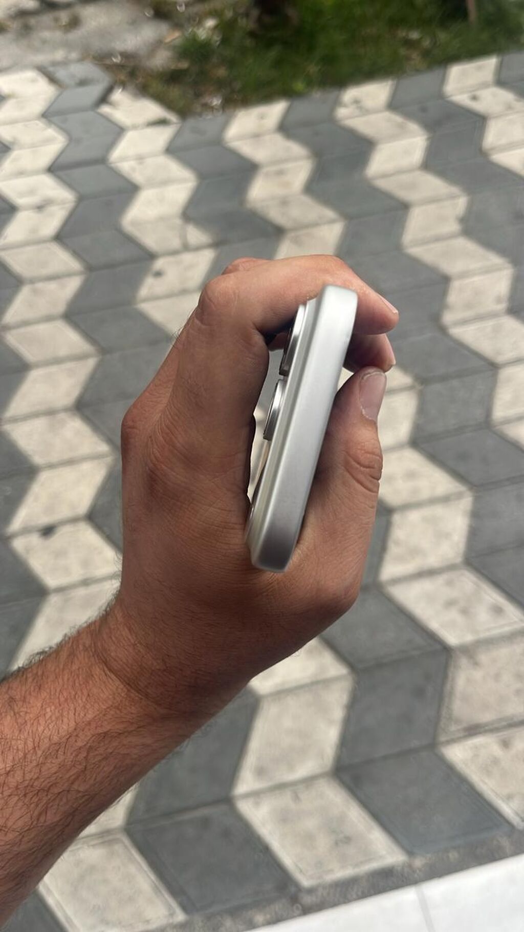 IPhone 17 Pro, Ağ, Simsiz şarj — Apple iPhone, Bakı (3)