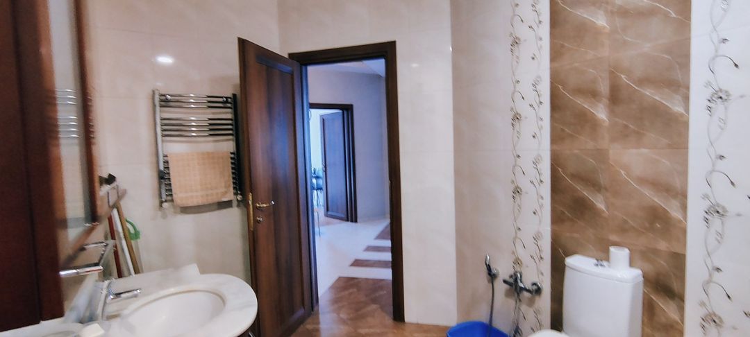 İcarəyə verilir 3 otaqlı yeni tikili 130 m² — Mənzil, Bakı (7)