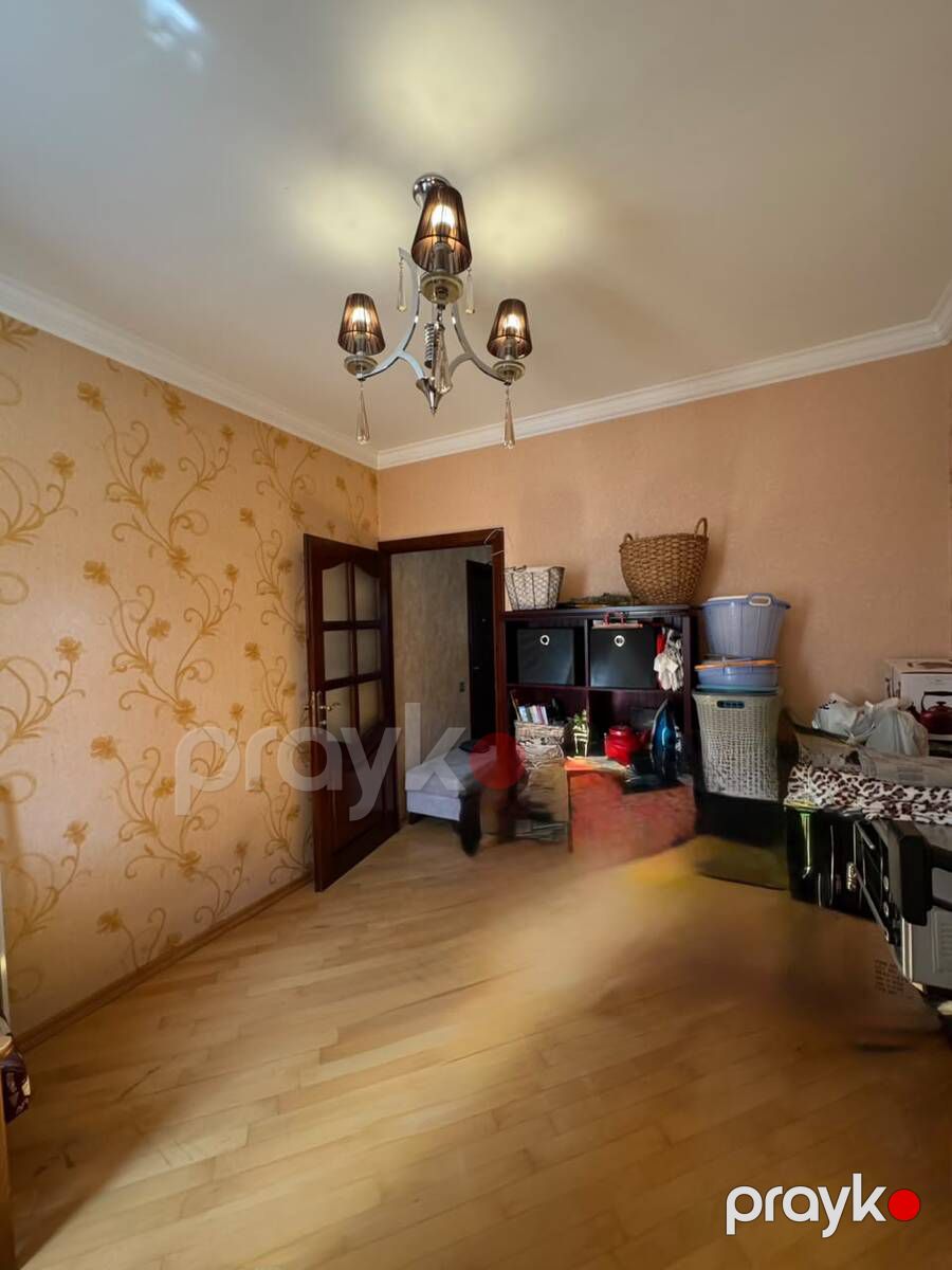 Satılır 4 otaqlı köhnə tikili 98 m² — Mənzil, Bakı (11)