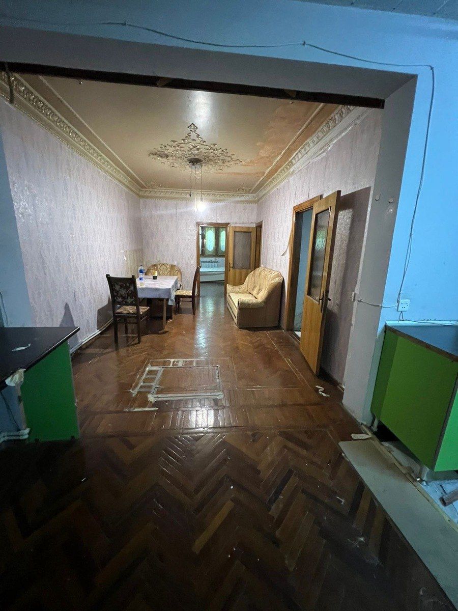 Satılır 2 otaqlı köhnə tikili 65 m² — Mənzil, Bakı (12)