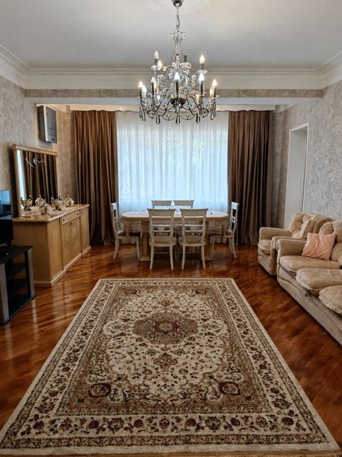 Satılır 3 otaqlı yeni tikili 135 m² — Bakı