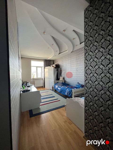Satılır 4 otaqlı yeni tikili 156 m²