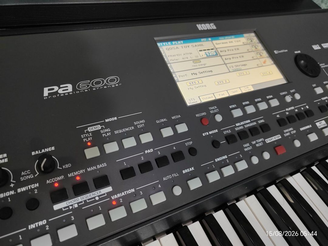 Sintezator Korg PA600 — Musiqiə alətləri, Bakı (2)