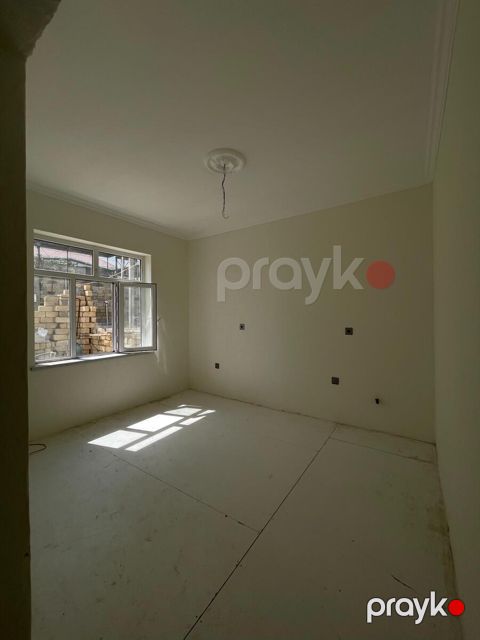 Satılır 4 otaqlı həyət evi/bağ evi 81 m²