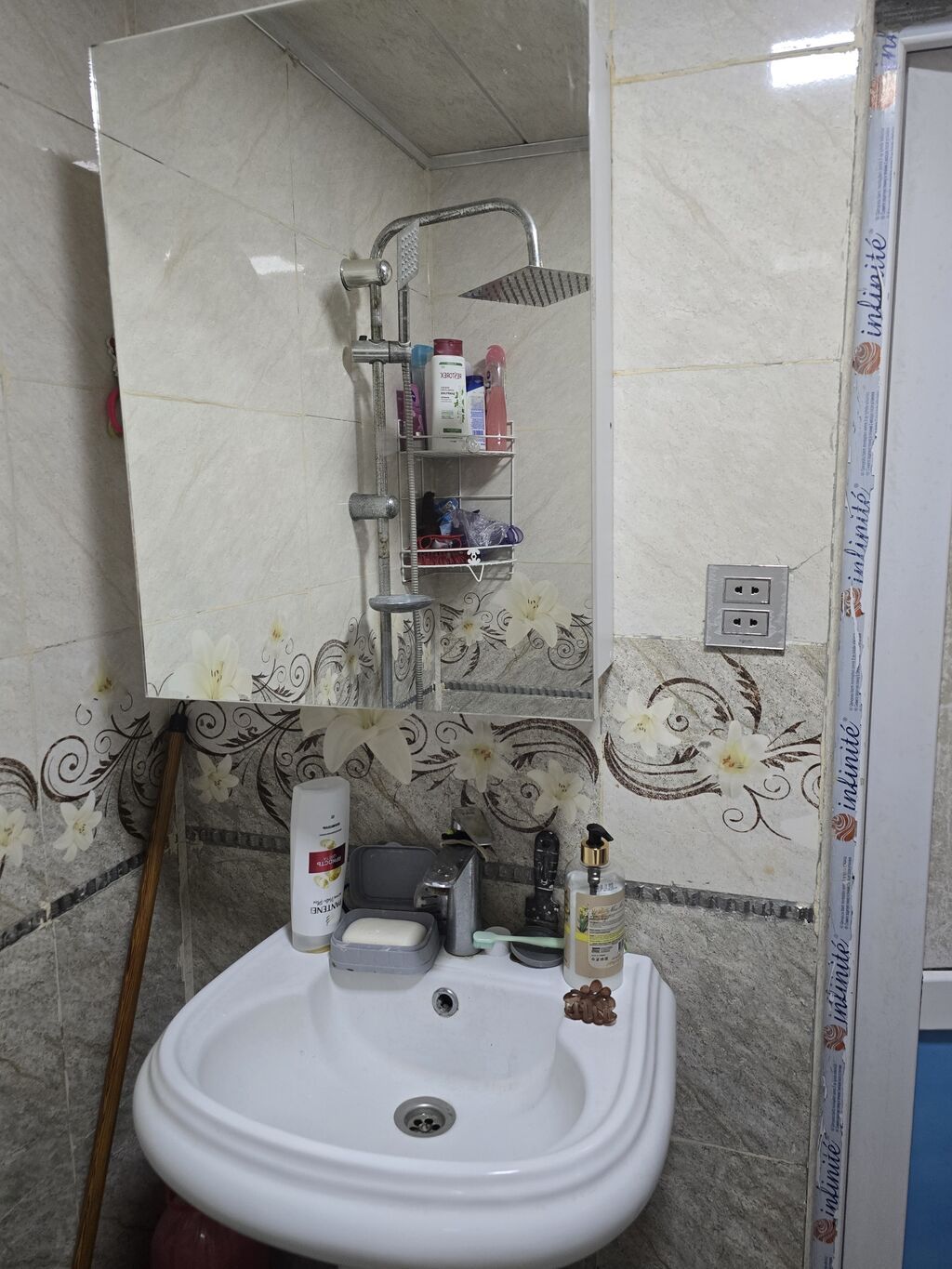Uşaq otağı üçün mebel dəsti - Beşik: Təbii ağac tonlarında, ağ dekor — Mebel, Bakı
