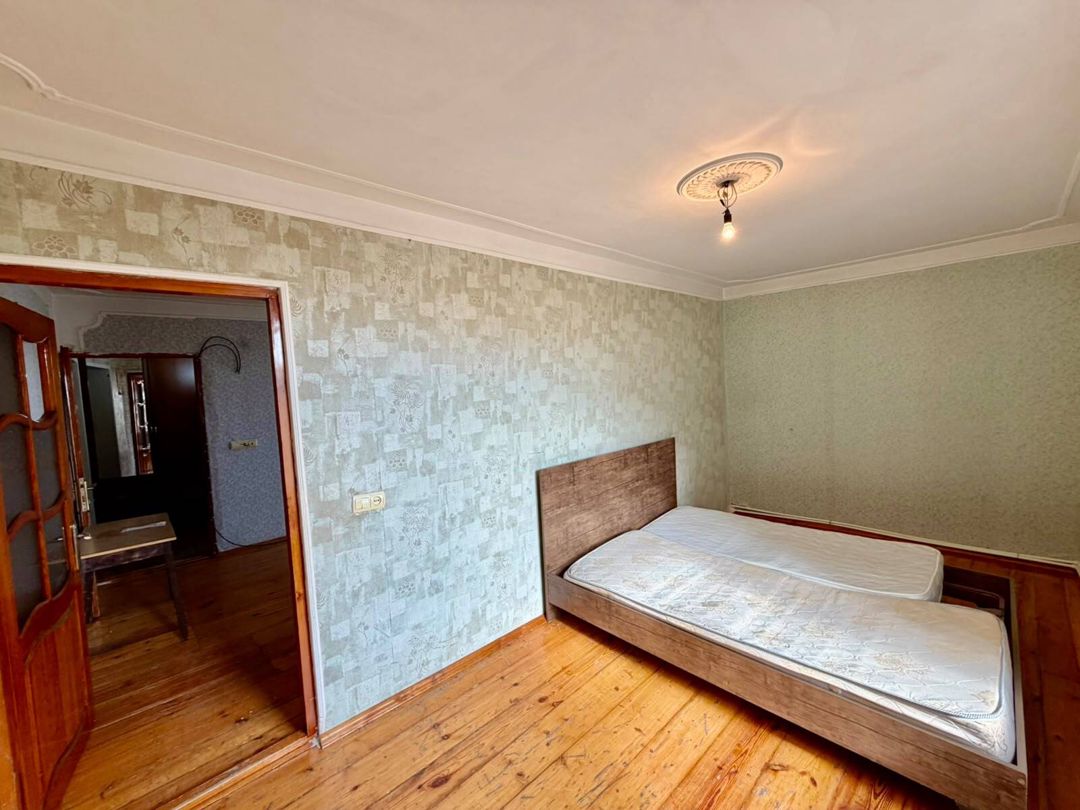 Satılır 2 otaqlı köhnə tikili 57 m² — Mənzil, Bakı (7)