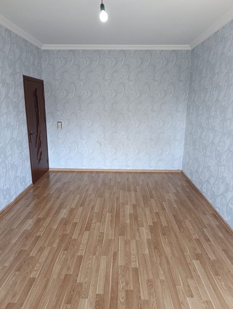 Satılır 2 otaqlı köhnə tikili 70 m² — Bakı