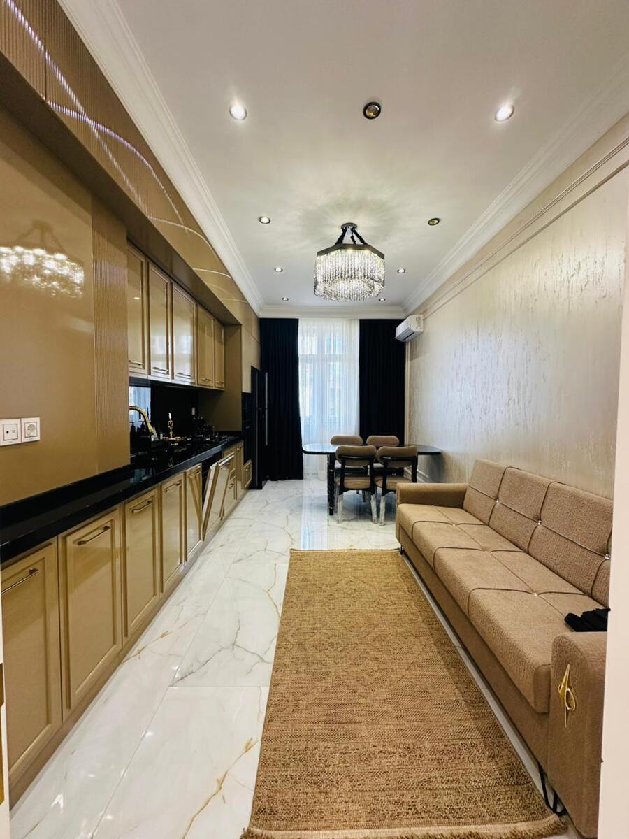 Satılır 4 otaqlı yeni tikili 207 m² — Mənzil, Bakı (9)