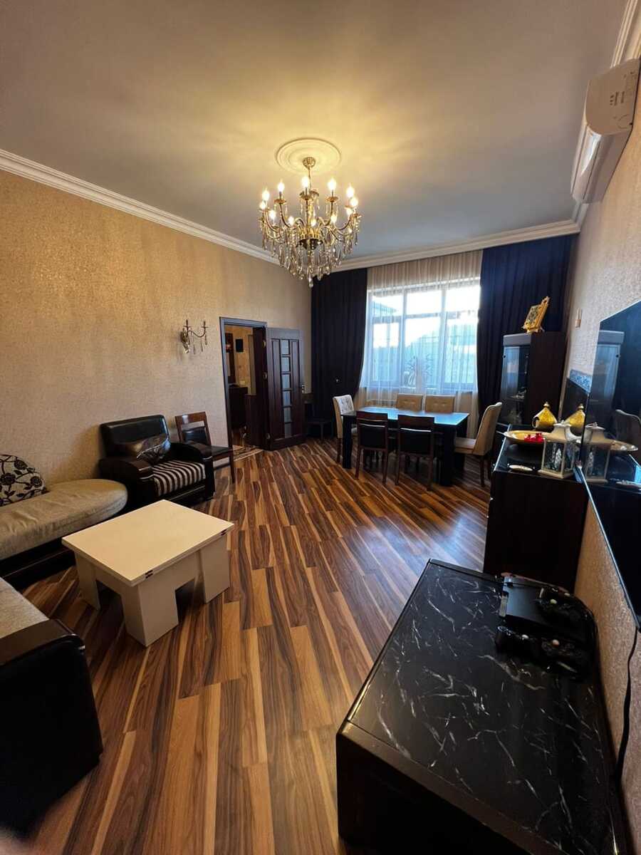 Satılır 5 otaqlı həyət evi/bağ evi 200 m² — Ev, villa, Bakı (3)