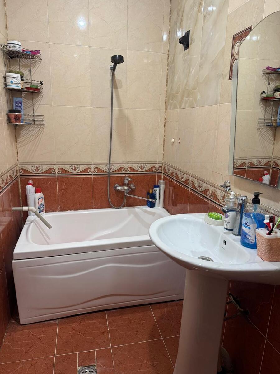 Satılır 2 otaqlı köhnə tikili 55 m² — Mənzil, Bakı (9)