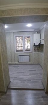 Satılır 2 otaqlı köhnə tikili 60 m² — Əmlakçı