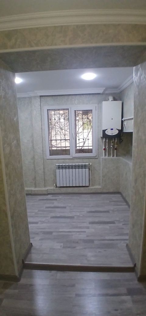 Satılır 2 otaqlı köhnə tikili 60 m² — Bakı