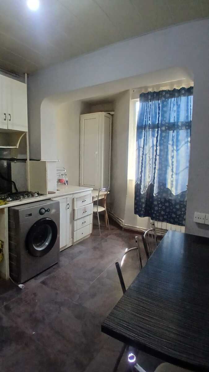 İcarəyə verilir 5 otaqlı köhnə tikili 100 m² — Mənzil, Bakı (2)
