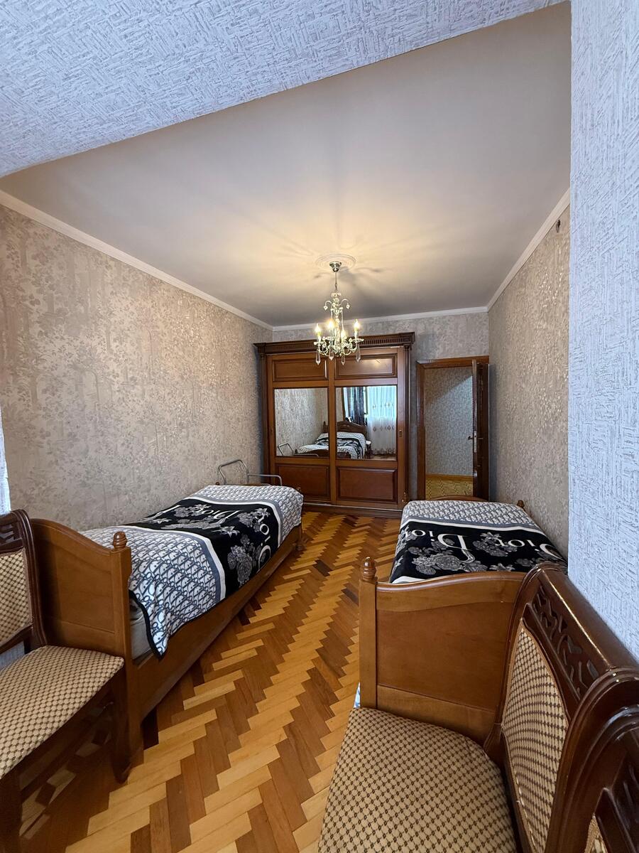 Satılır 5 otaqlı köhnə tikili 130 m² — Mənzil, Bakı (7)