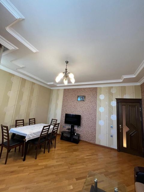 İcarəyə verilir 3 otaqlı yeni tikili 145 m² — Bakı