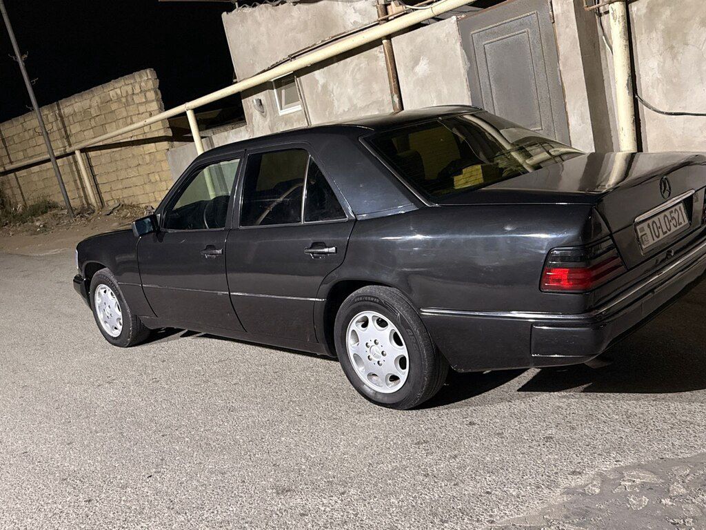 Mercedes 220 E, 2.2 L, 1993 il, 398 000 km — Avtomobillər, Bakı (6)