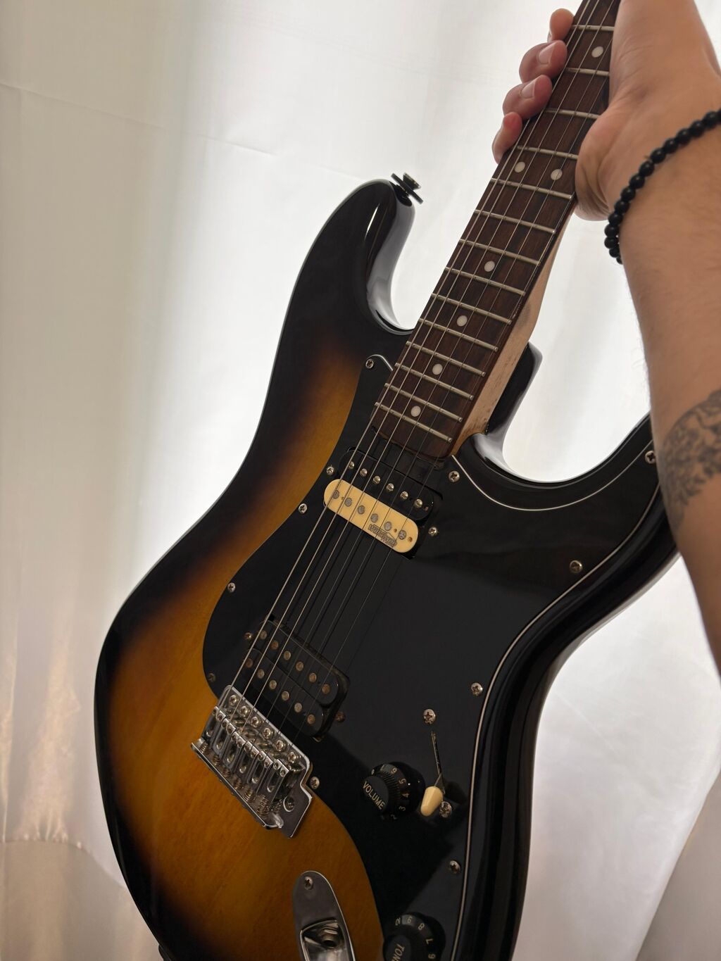 Elektron gitara, Fender, 6 sim, İşlənmiş, Pulsuz çatdırılma — Musiqiə alətləri, Bakı (6)