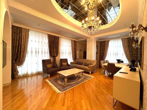 Satılır 3 otaqlı yeni tikili 130 m² — Bakı