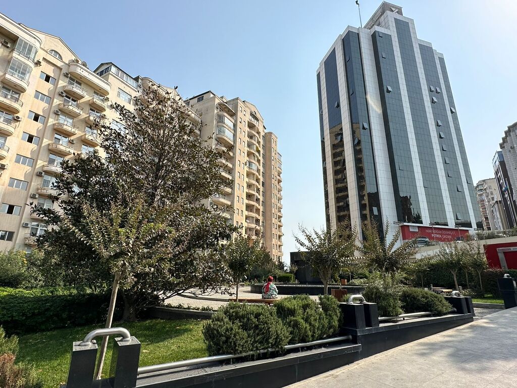 İcarəyə verilir 3 otaqlı yeni tikili 162 m² — Mənzil, Bakı