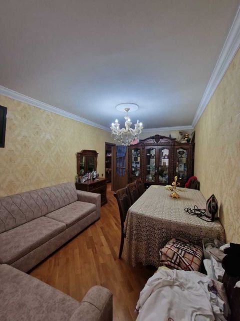Satılır 3 otaqlı köhnə tikili 80 m² — Bakı
