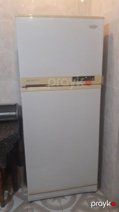 Daewoo soyuducu. Birinci əldən öz soyuducumuzdur. Yaxşı işləyir, içi — Bakı