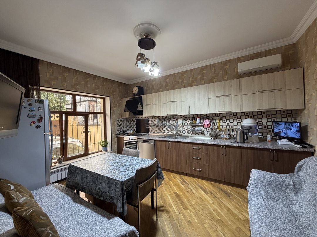 Satılır 4 otaqlı həyət evi/bağ evi 180 m² — Ev, villa, Bakı (9)
