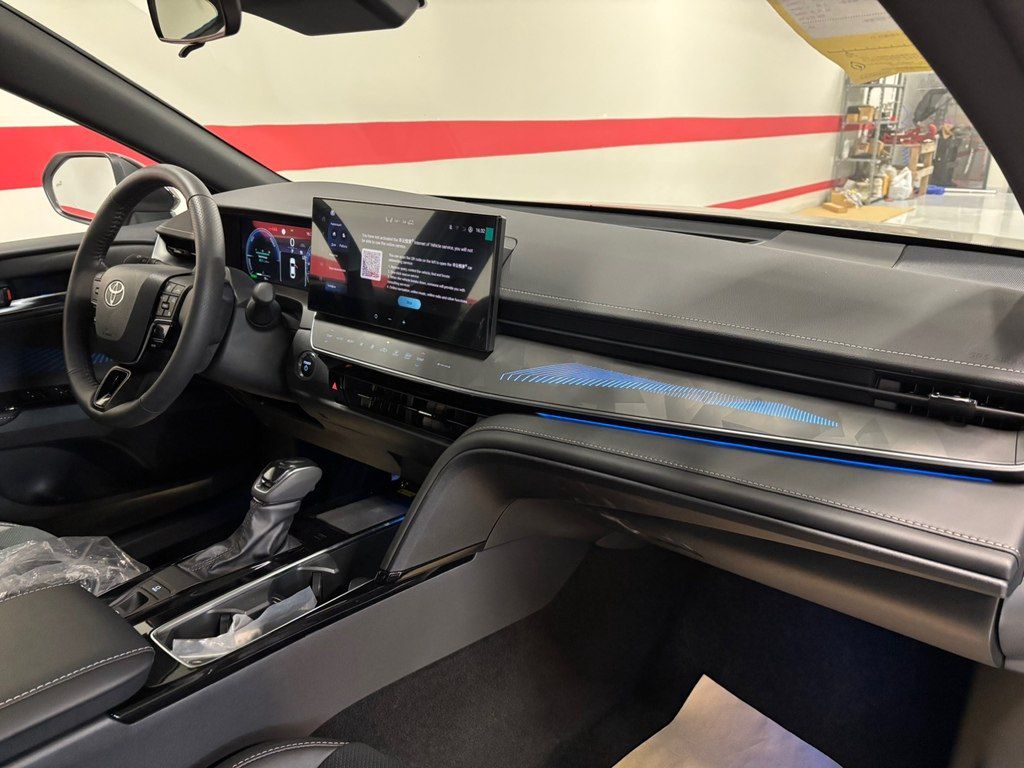 Toyota Camry, 2.0 L, 1 kWh, 2025 il, yeni — Avtomobillər, Bakı (12)